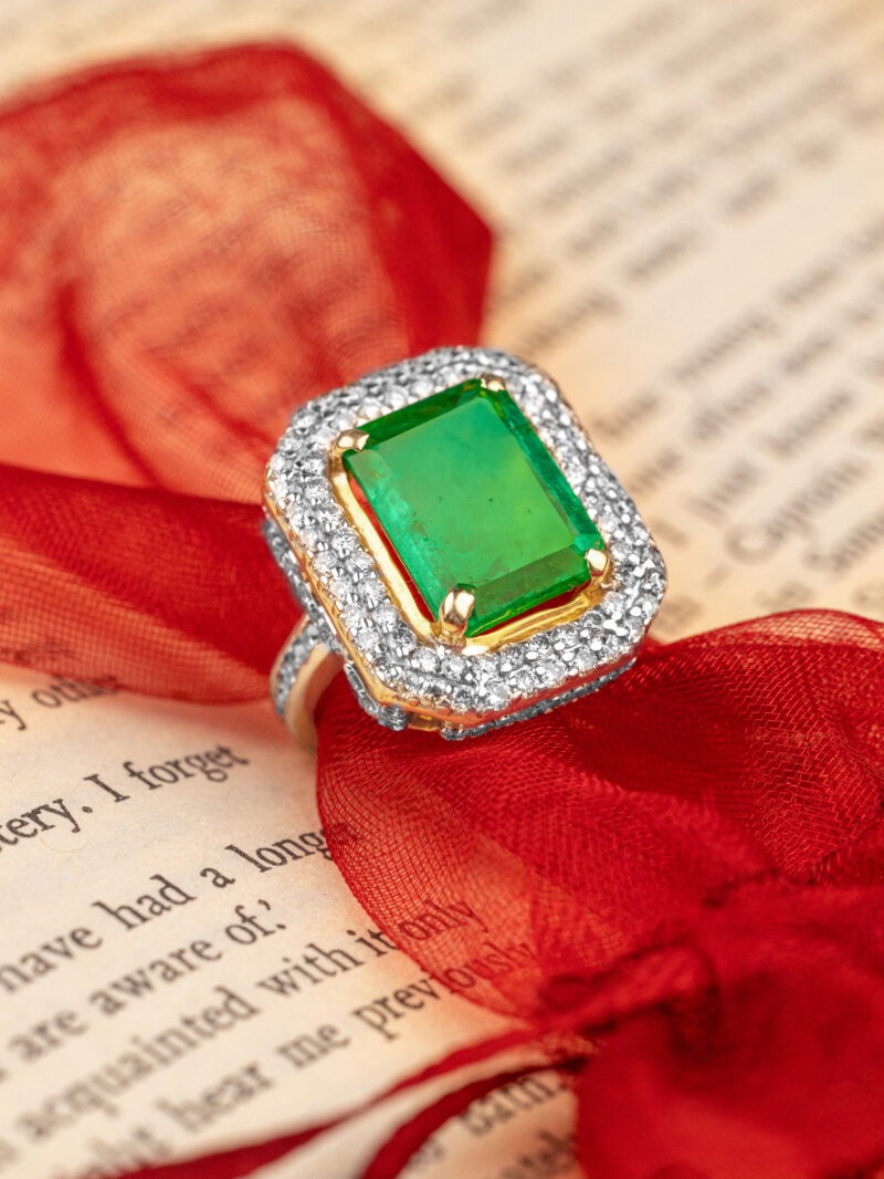 Vanya - Emerald Ring - Indraja Fine Jewels | Mumbai